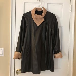 Italian high-fashion faux leather coat - Size 8